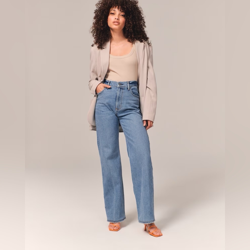 Abercrombie High Rise 90s Relaxed Jean